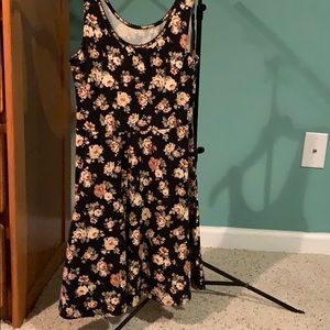 Floral black dress size XS